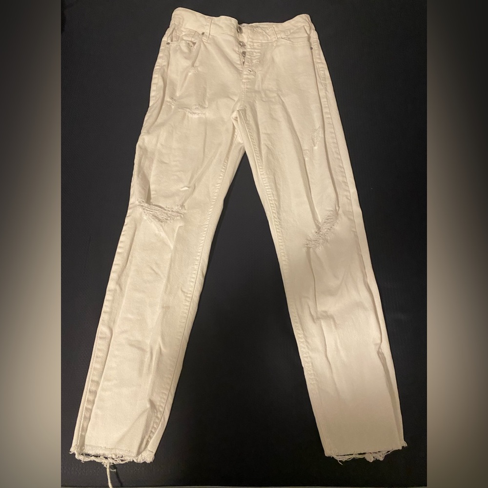 White Slightly Cropped Skinny Jean